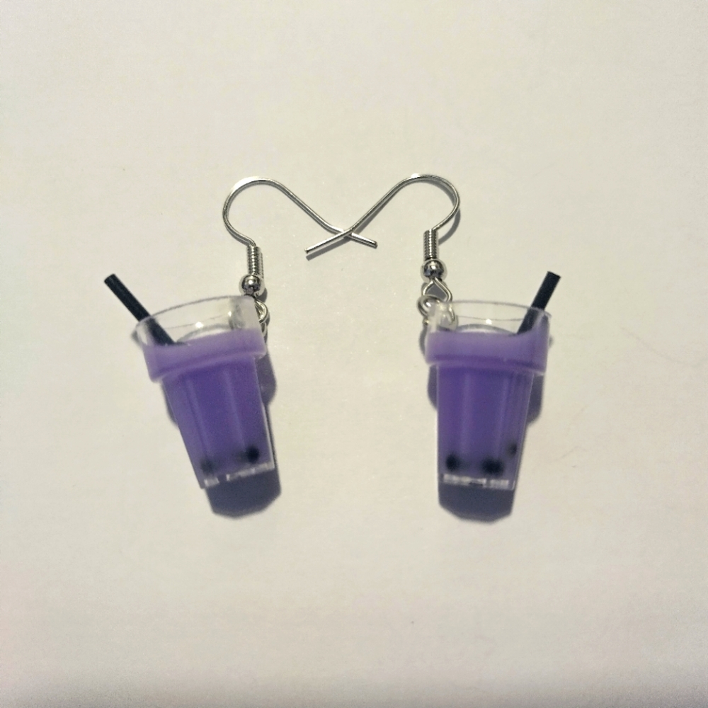 Boba/Bubble Tea Dangle Earrings in lavender purple - Picture 2 of 4